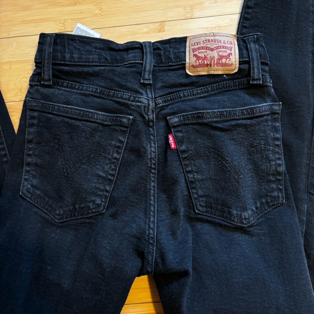 Levi wedge skinny jeans black Levi’s like new